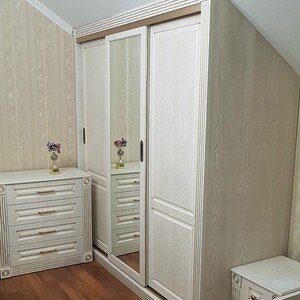 Встроенный шкаф в классическом стиле