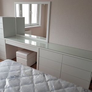 Белая мебель в спальню